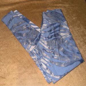 NWOT booty by Brabants Zebra Azul Leggings